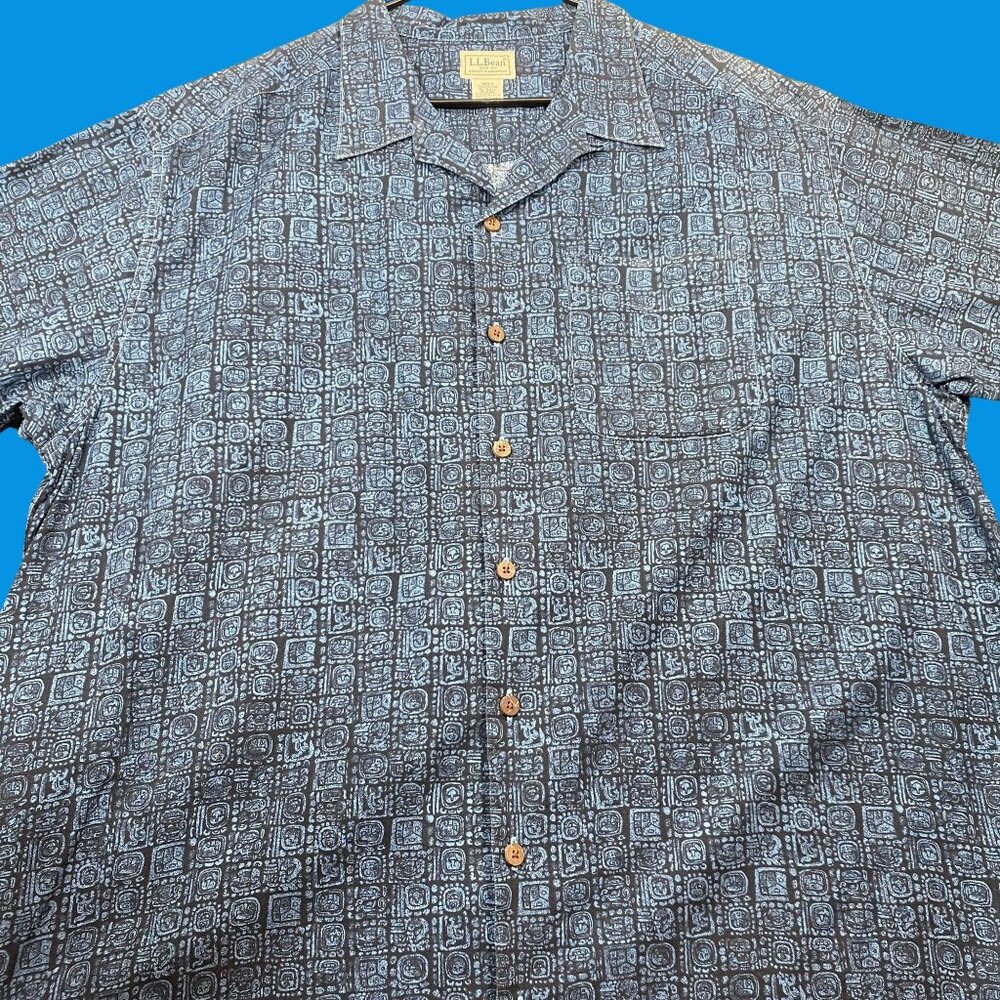 L.L. Bean Mens SZ XL Tall Button-Down Short Sleeve Shirt Blue Geometric Pattern